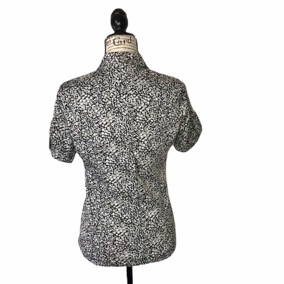 {Ny &Company} Stretch button down shirt - Picture 5 of 5